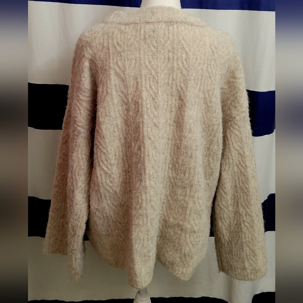 Topshop Beige Oversized Knit Fluffy Crew Neck Sweater | Size Medium - Picture 2 of 3